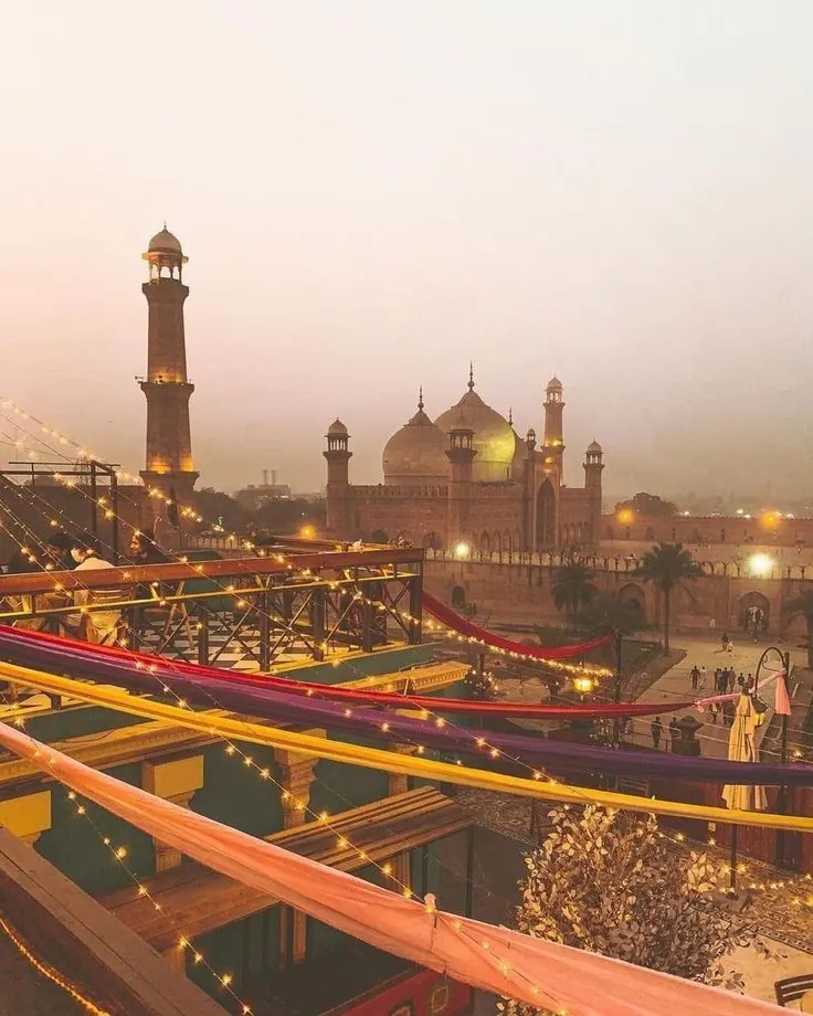 Badshahi Mosque